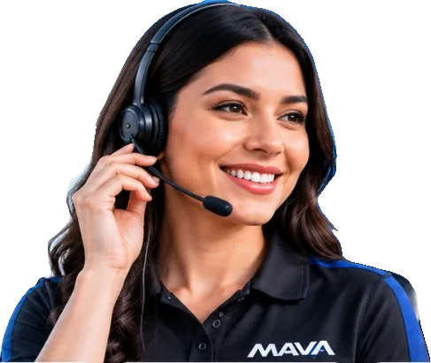 Atendente da MAVA sorrindo com headset